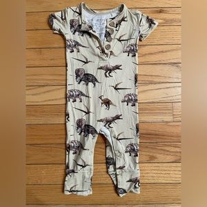 Posh peanut bamboo s/s Henley romper vintage Dino dinosaur 6-9 months shorts